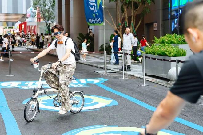 深圳首座大悦城来了！开业一天客流42万人次销售额近2000万元！(图8)