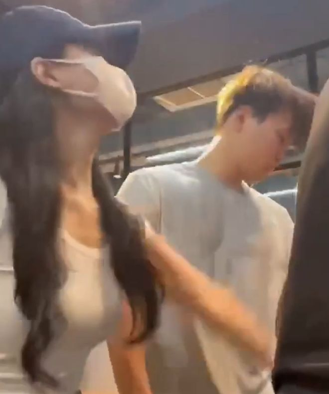 惊！健身教练与四女学员上演“情”戏头折一圈半！(图3)