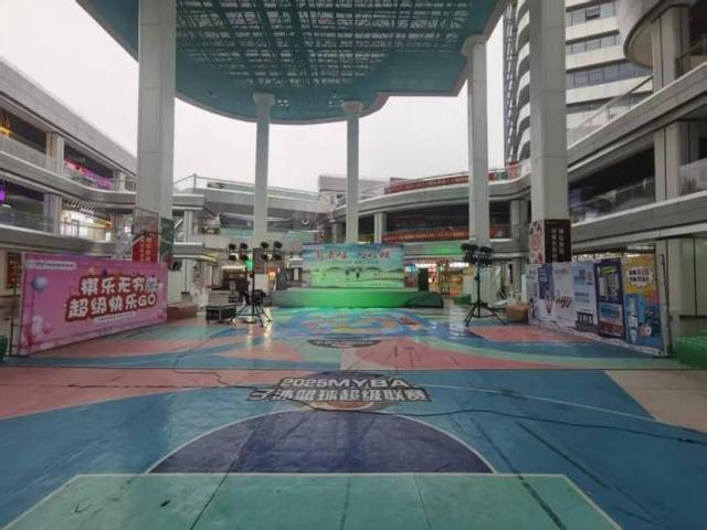 “负责任可信赖”责任彩票地推走进长垣