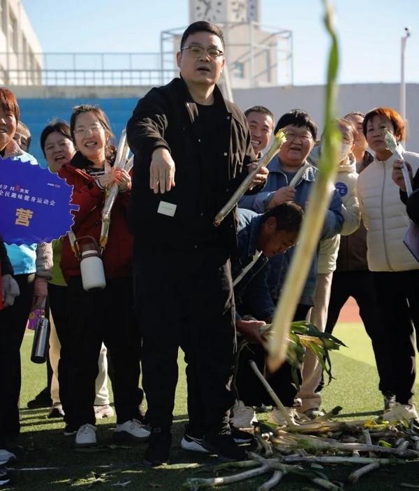 够嗨、够燃、够精彩！北京大兴长子营镇首届全民趣味健身运动会“玩”出新花样(图2)