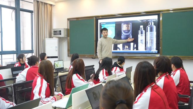 宝鸡职院欢迎你凤翔师范学院介绍(图4)