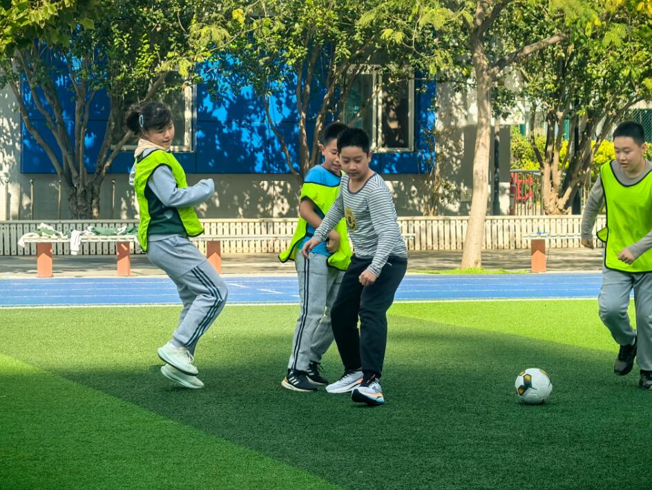 构建“1+3+2+5”矩阵式育人体系筑牢成长之基