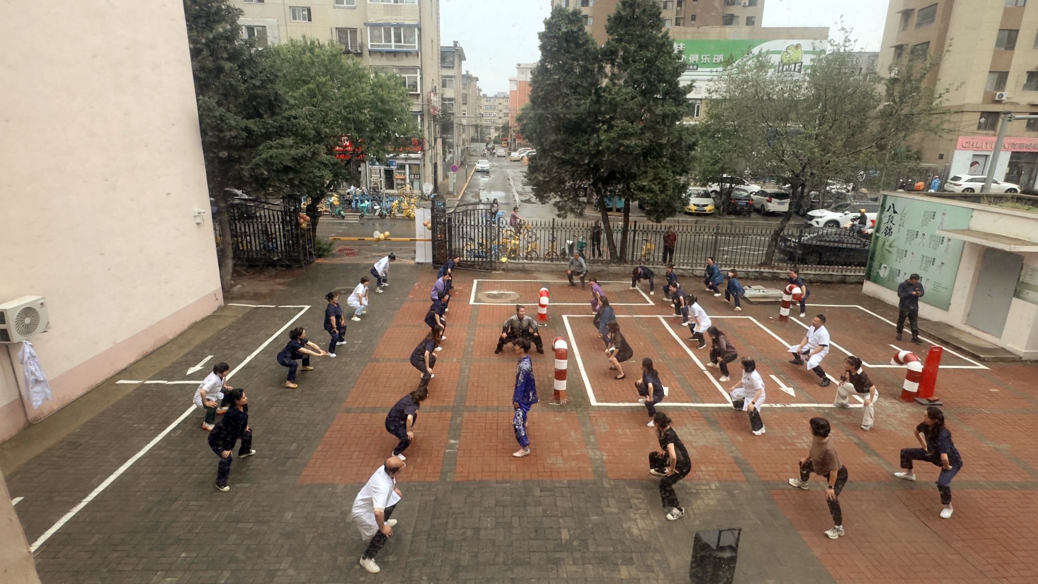 东北大学“活力校园健康同行”八段锦运动启动仪式举行(图2)